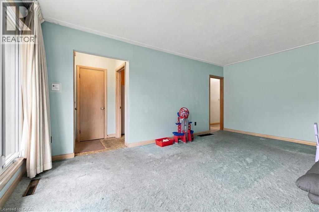 212 West 33rd Street, Hamilton, Ontario  L9C 5J5 - Photo 19 - 40863005