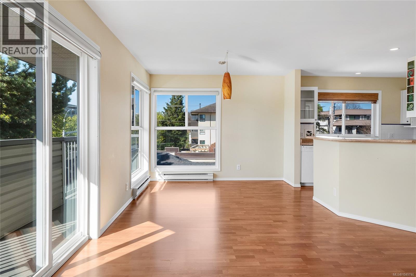401 445 Cook St, Victoria, British Columbia V8V 3Y2 - Photo 10 - 1049746