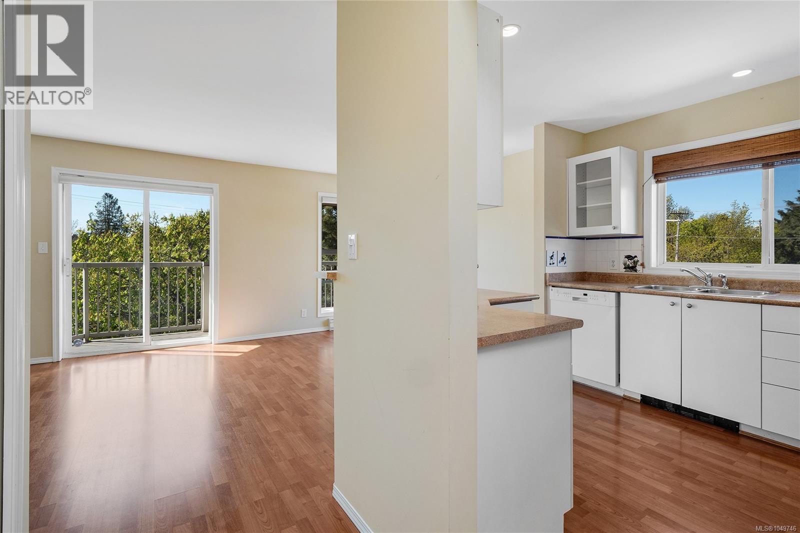 401 445 Cook St, Victoria, British Columbia V8V 3Y2 - Photo 11 - 1049746