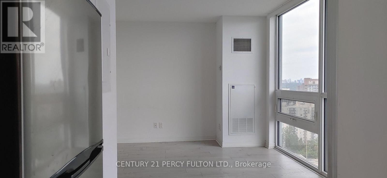 2303 - 275 Yorkland Road, Toronto, Ontario  M2J 0B4 - Photo 6 - C13788390