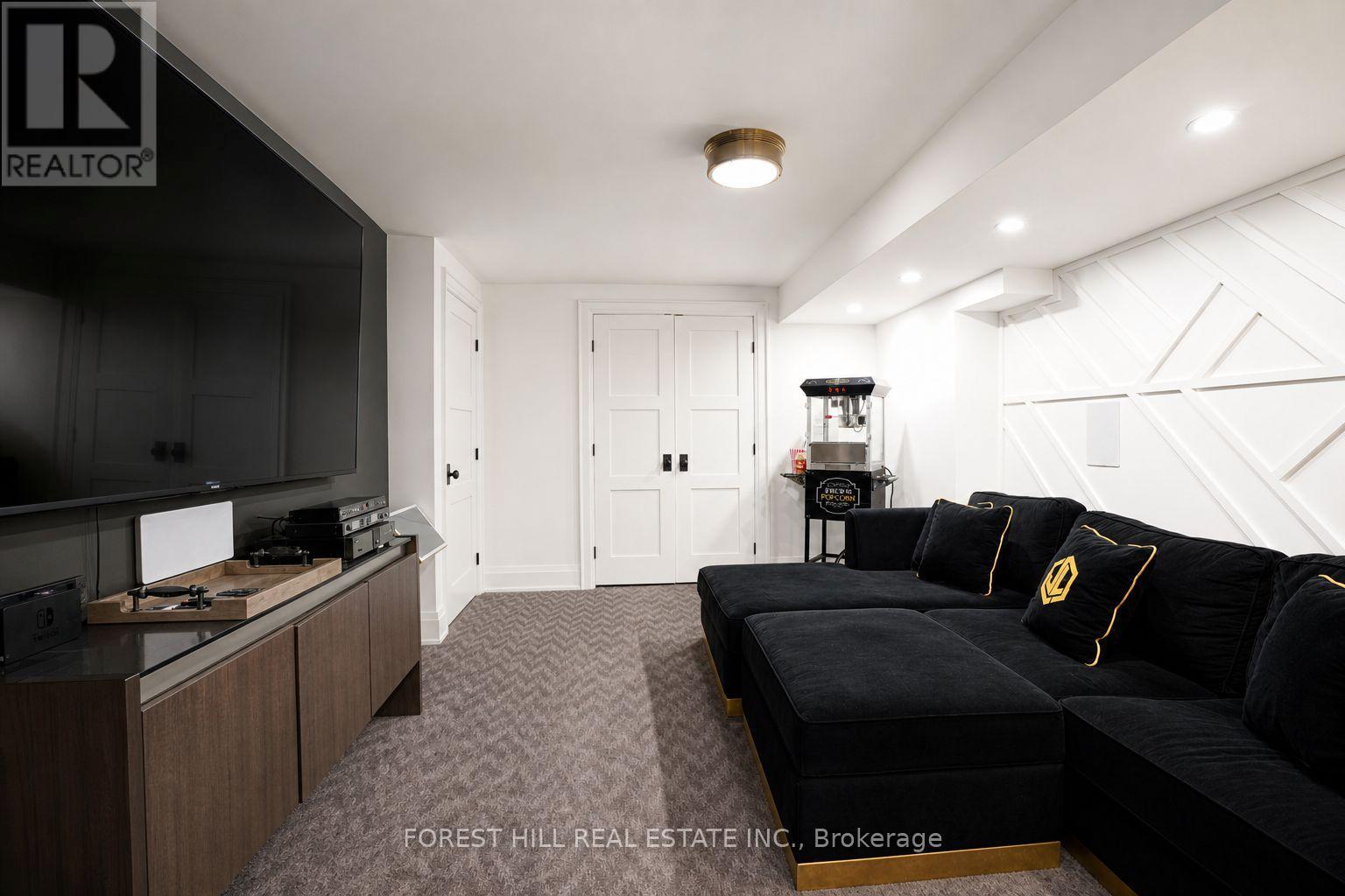 118 Pathlane Road, Richmond Hill, Ontario  L4B 4R1 - Photo 47 - N13706398