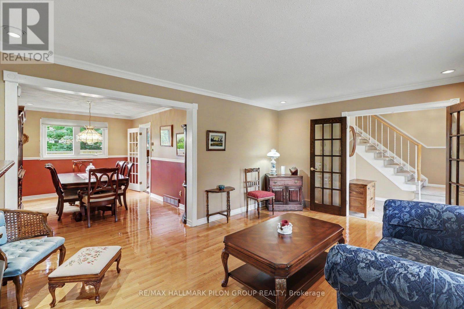1797 Vigneault Street, Ottawa, Ontario  K1C 2G7 - Photo 8 - X13793510