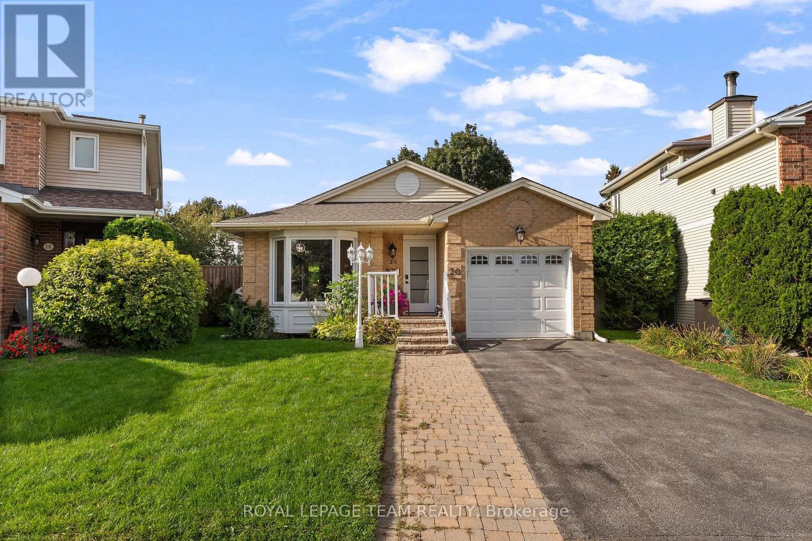 20 PICKWICK DRIVE, Ottawa, Ontario