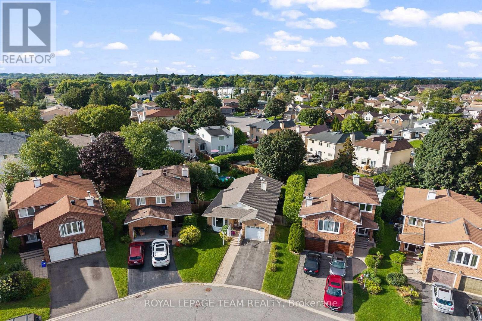 20 Pickwick Drive, Ottawa, Ontario  K2J 3H7 - Photo 3 - X13793516