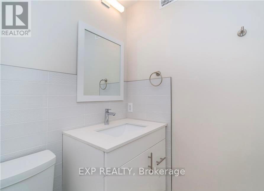 204 - 33 Maple Grove Road, Ottawa, Ontario  K2L 2S7 - Photo 12 - X13793582