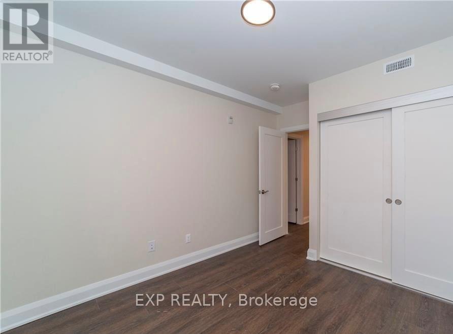204 - 33 Maple Grove Road, Ottawa, Ontario  K2L 2S7 - Photo 9 - X13793582