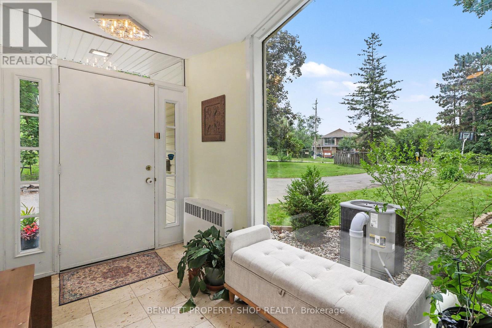 1770 Montreal Road, Ottawa, Ontario  K1J 6N3 - Photo 3 - X13793660