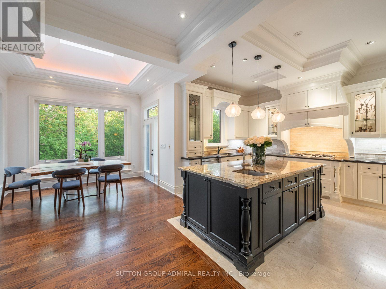 35 Wentworth Avenue, Toronto, Ontario  M2N 1T5 - Photo 11 - C13599288