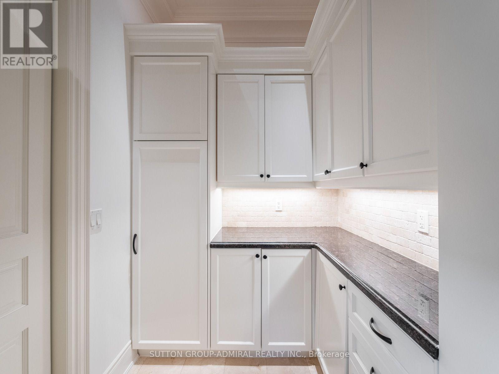 35 Wentworth Avenue, Toronto, Ontario  M2N 1T5 - Photo 17 - C13599288