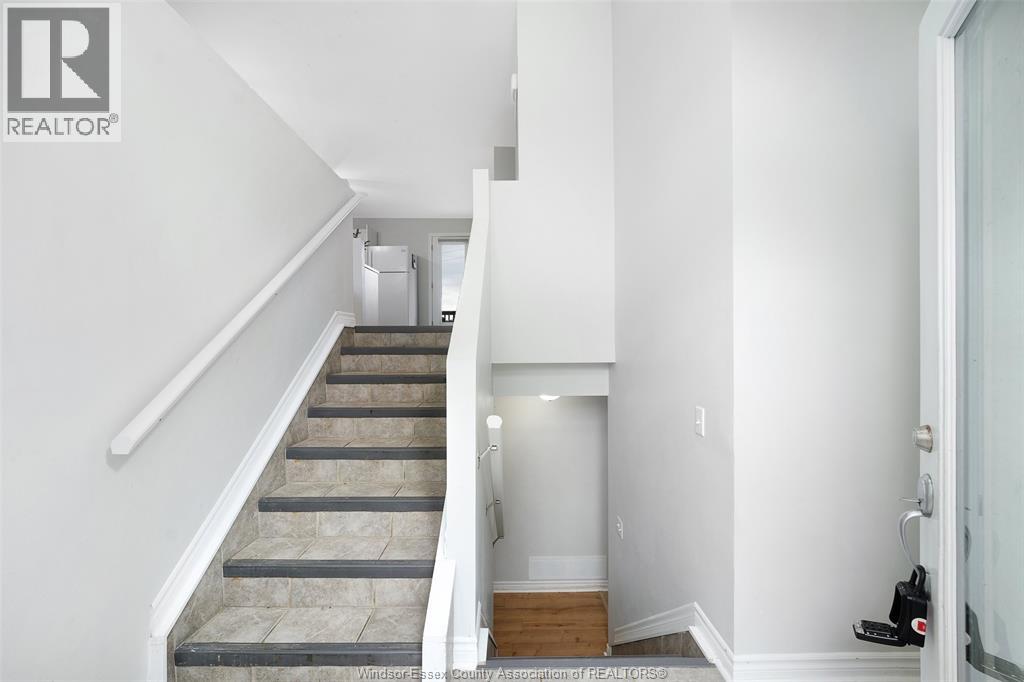 1233 Armanda Street, Windsor, Ontario  N9C 3W8 - Photo 5 - 26022839
