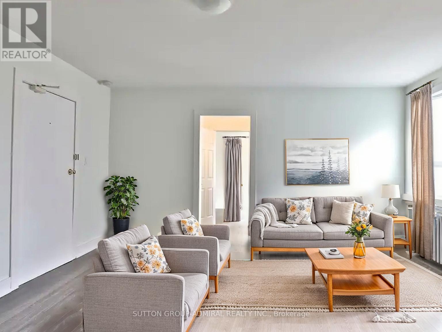 34 - 34 Heydon Park Road, Toronto, Ontario  M6J 2C8 - Photo 2 - C13776026