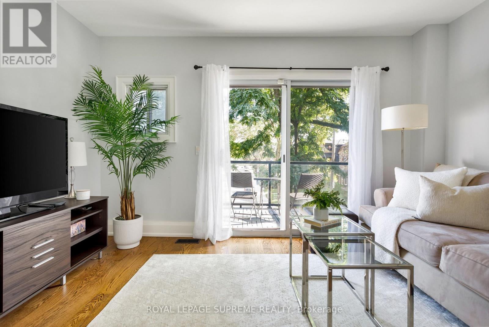 76 Tyrrel Avenue, Toronto, Ontario  M6G 2G4 - Photo 22 - C13793096