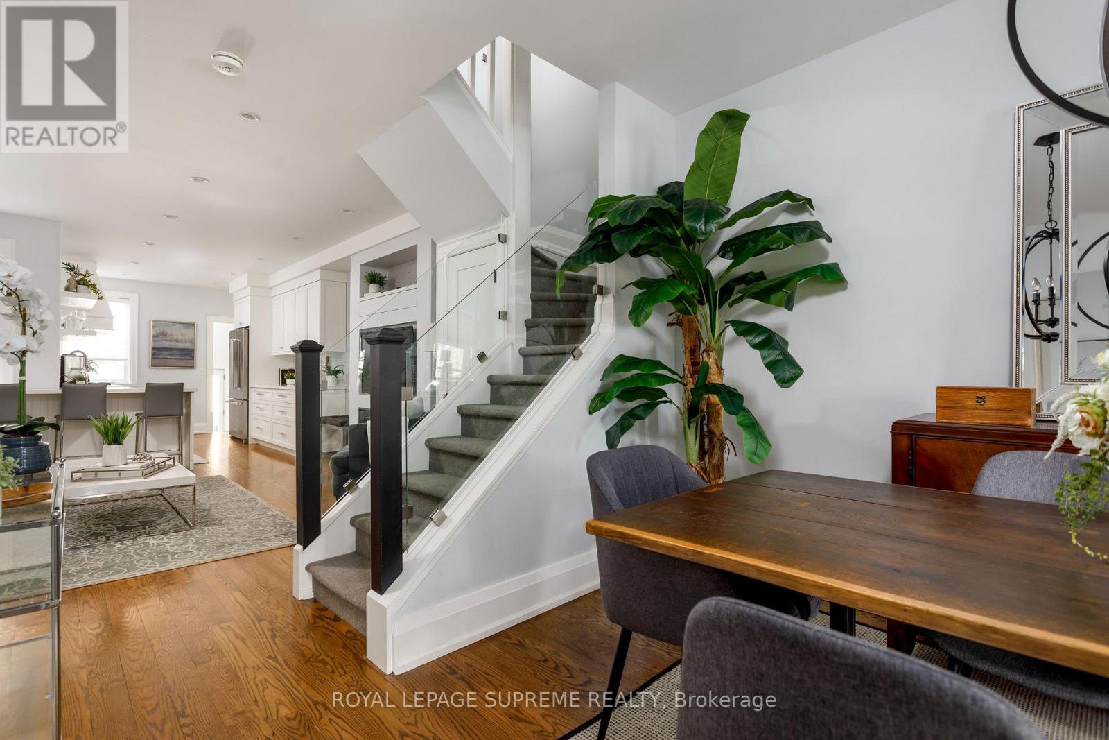 76 Tyrrel Avenue, Toronto, Ontario  M6G 2G4 - Photo 4 - C13793096