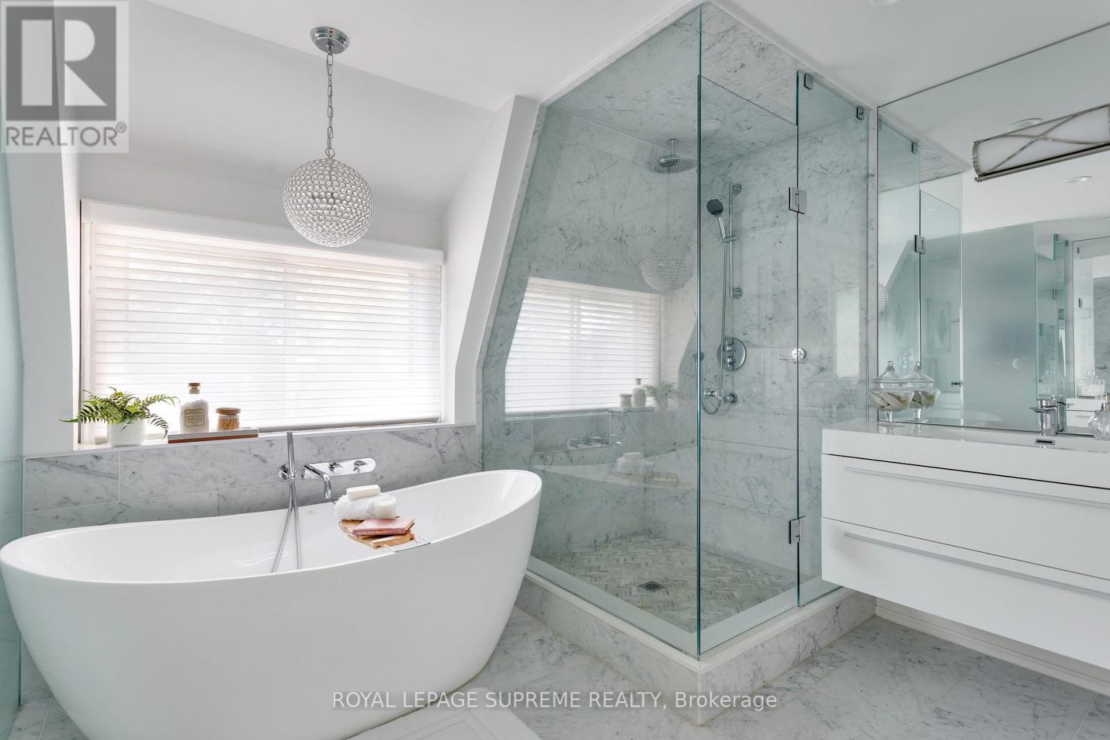 76 Tyrrel Avenue, Toronto, Ontario  M6G 2G4 - Photo 39 - C13793096