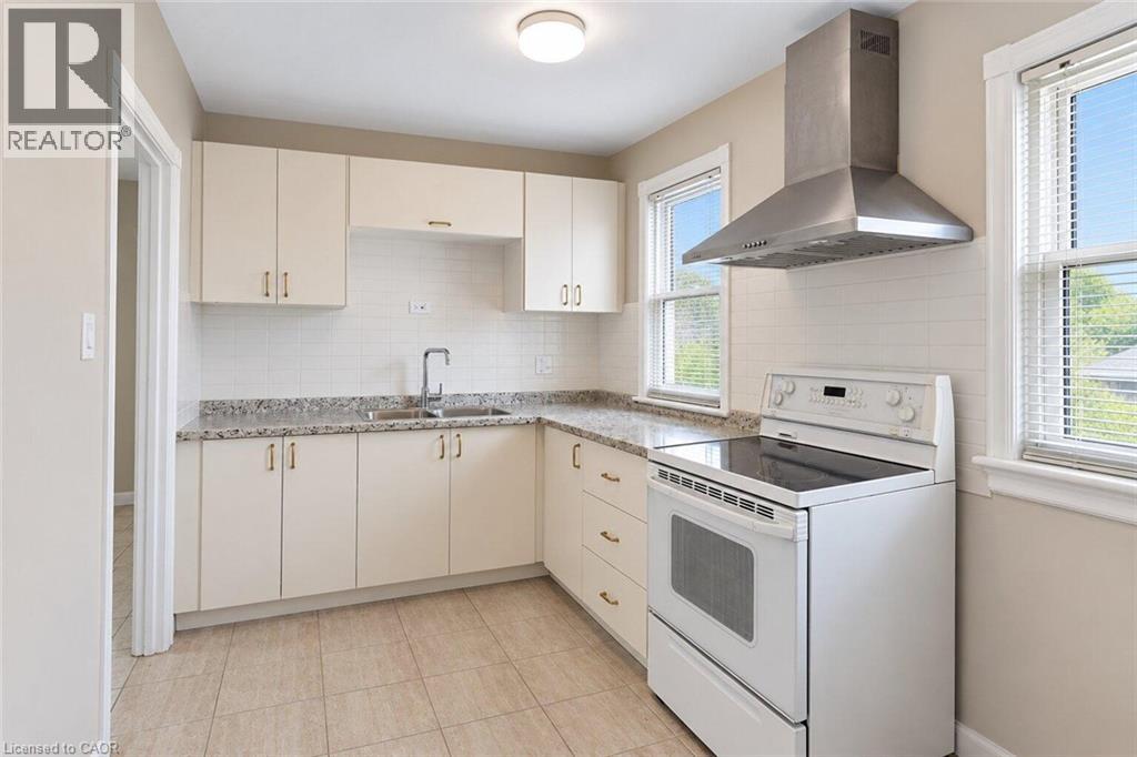 269 Queensdale Avenue E, Hamilton, Ontario  L9A 1L3 - Photo 16 - 40863878