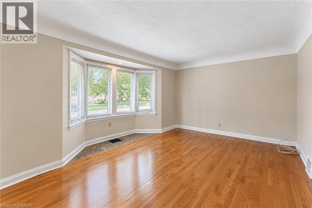 269 Queensdale Avenue E, Hamilton, Ontario  L9A 1L3 - Photo 24 - 40863878