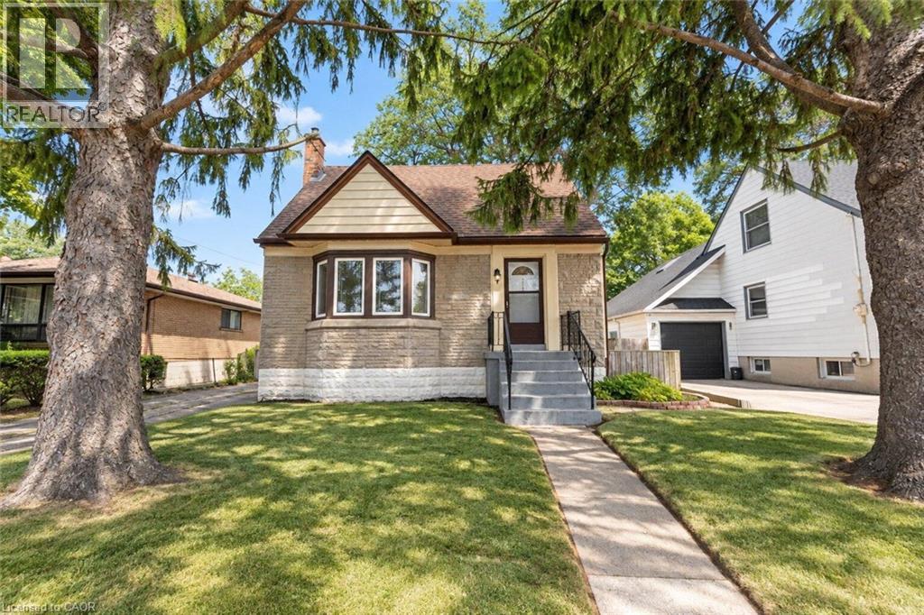 269 Queensdale Avenue E, Hamilton, Ontario  L9A 1L3 - Photo 4 - 40863878