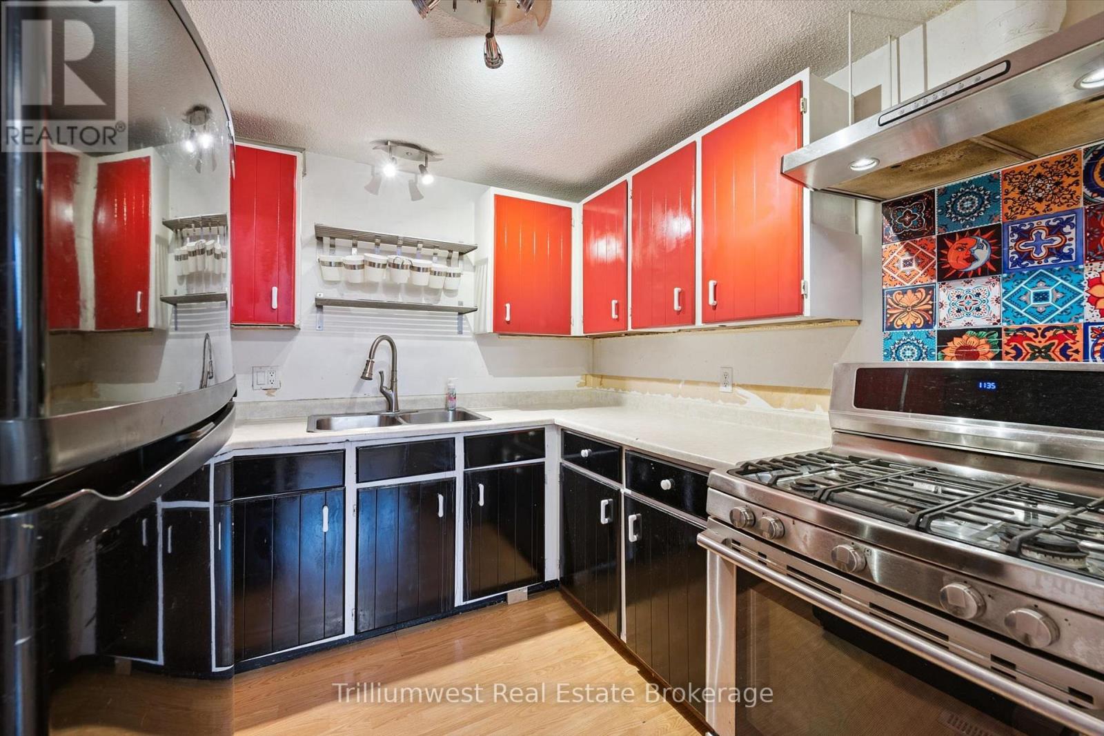 7 Homestead Place, Waterloo, Ontario  N2N 1Z1 - Photo 9 - X13793546