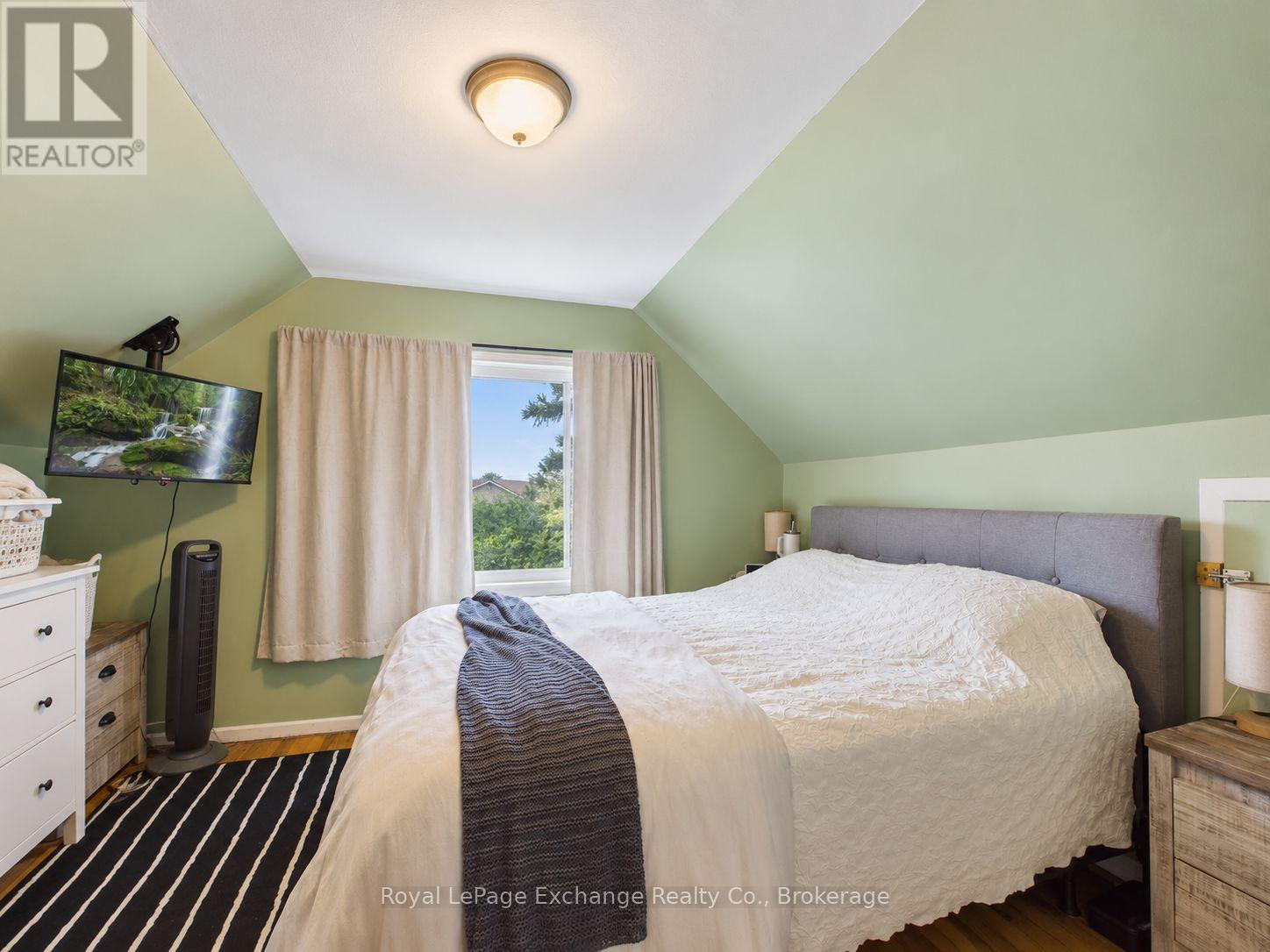 2 Regina Road, Huron East, Ontario  N0M 1L0 - Photo 11 - X13793554