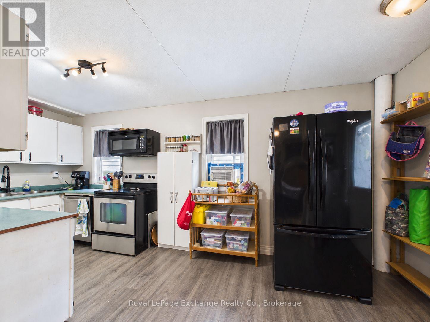 2 Regina Road, Huron East, Ontario  N0M 1L0 - Photo 4 - X13793554