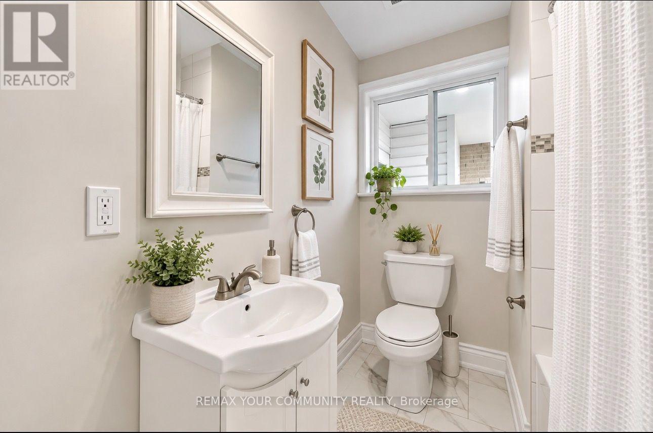 22 Havenridge Drive, Toronto, Ontario  M9P 3M4 - Photo 25 - W13787226