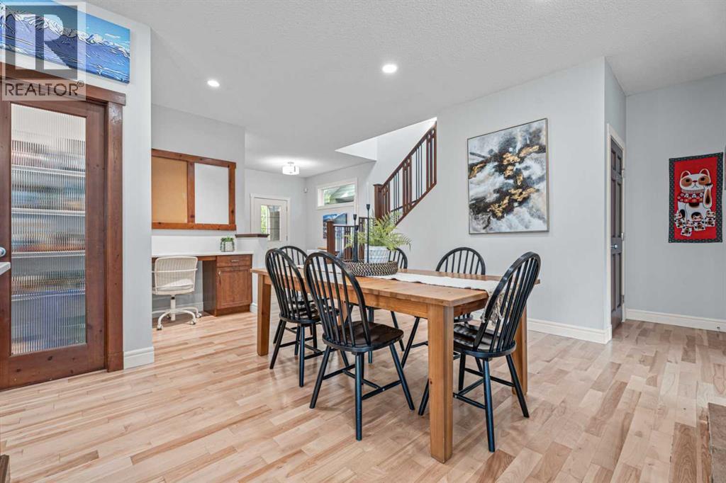 295 Aspen Hills Close SW, Calgary, Alberta  t3h 0c8 - Photo 5 - A2340598