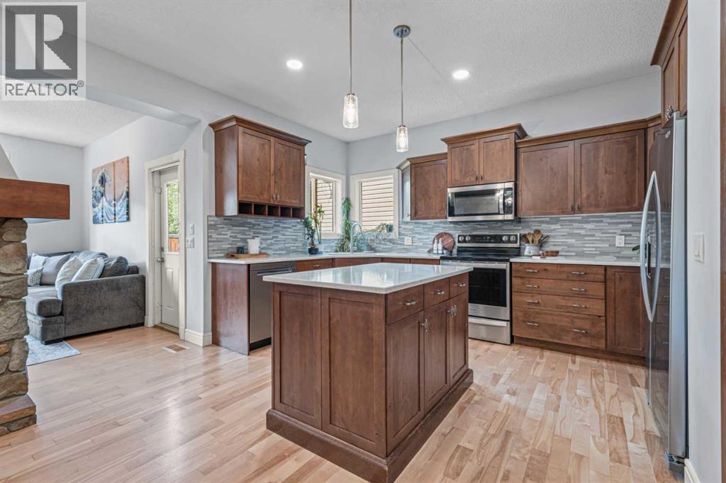 295 Aspen Hills Close SW, Calgary, Alberta  t3h 0c8 - Photo 7 - A2340598