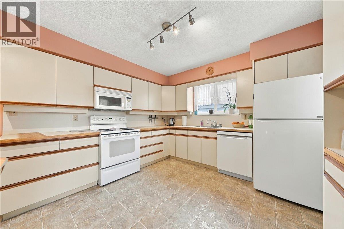 3836 Sefton Street, Port Coquitlam, British Columbia  V3B 3R9 - Photo 7 - R3165453