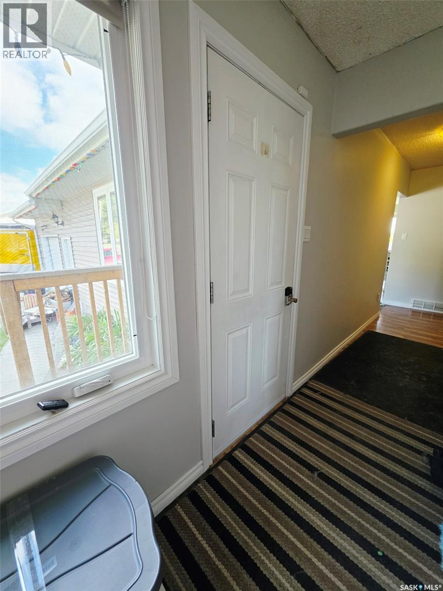1139 Broadview Road, Esterhazy, Saskatchewan  S0A 0X0 - Photo 2 - SK048617