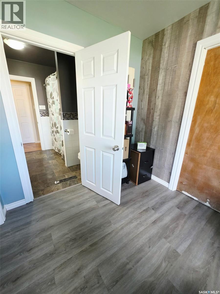 1139 Broadview Road, Esterhazy, Saskatchewan  S0A 0X0 - Photo 26 - SK048617