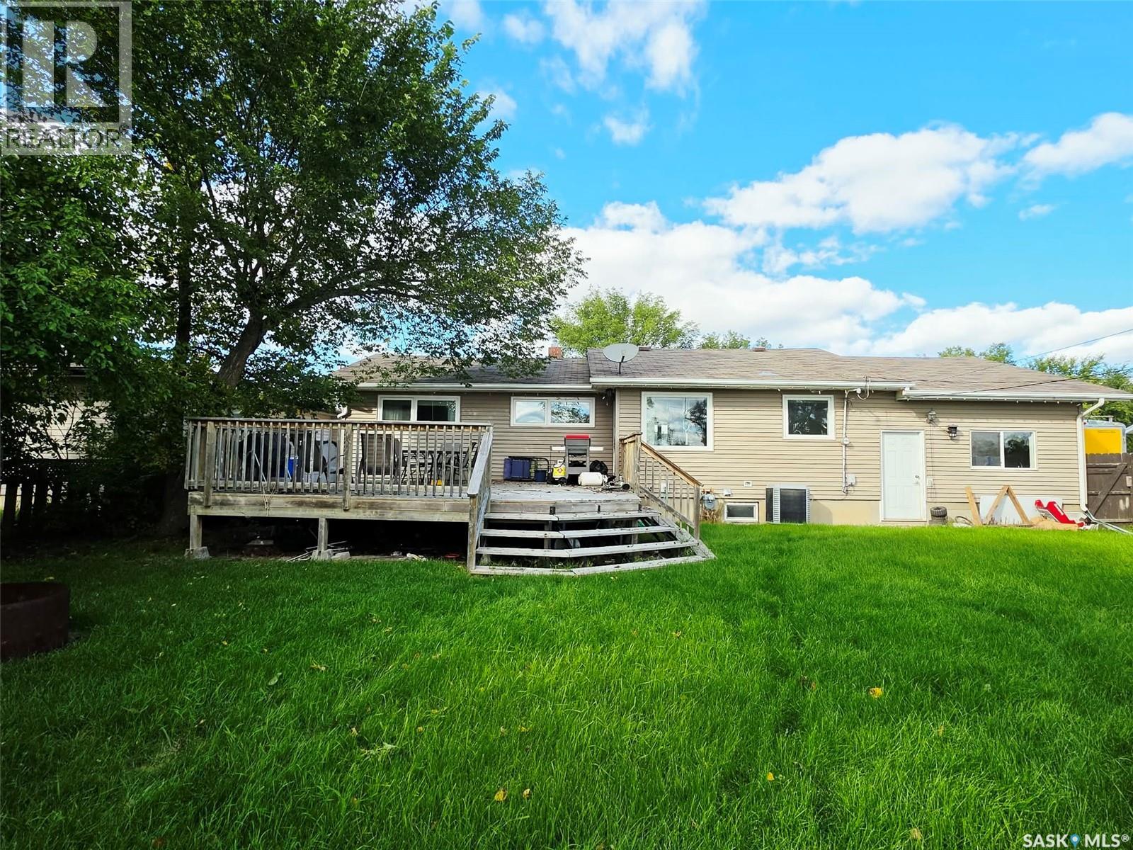 1139 Broadview Road, Esterhazy, Saskatchewan  S0A 0X0 - Photo 56 - SK048617