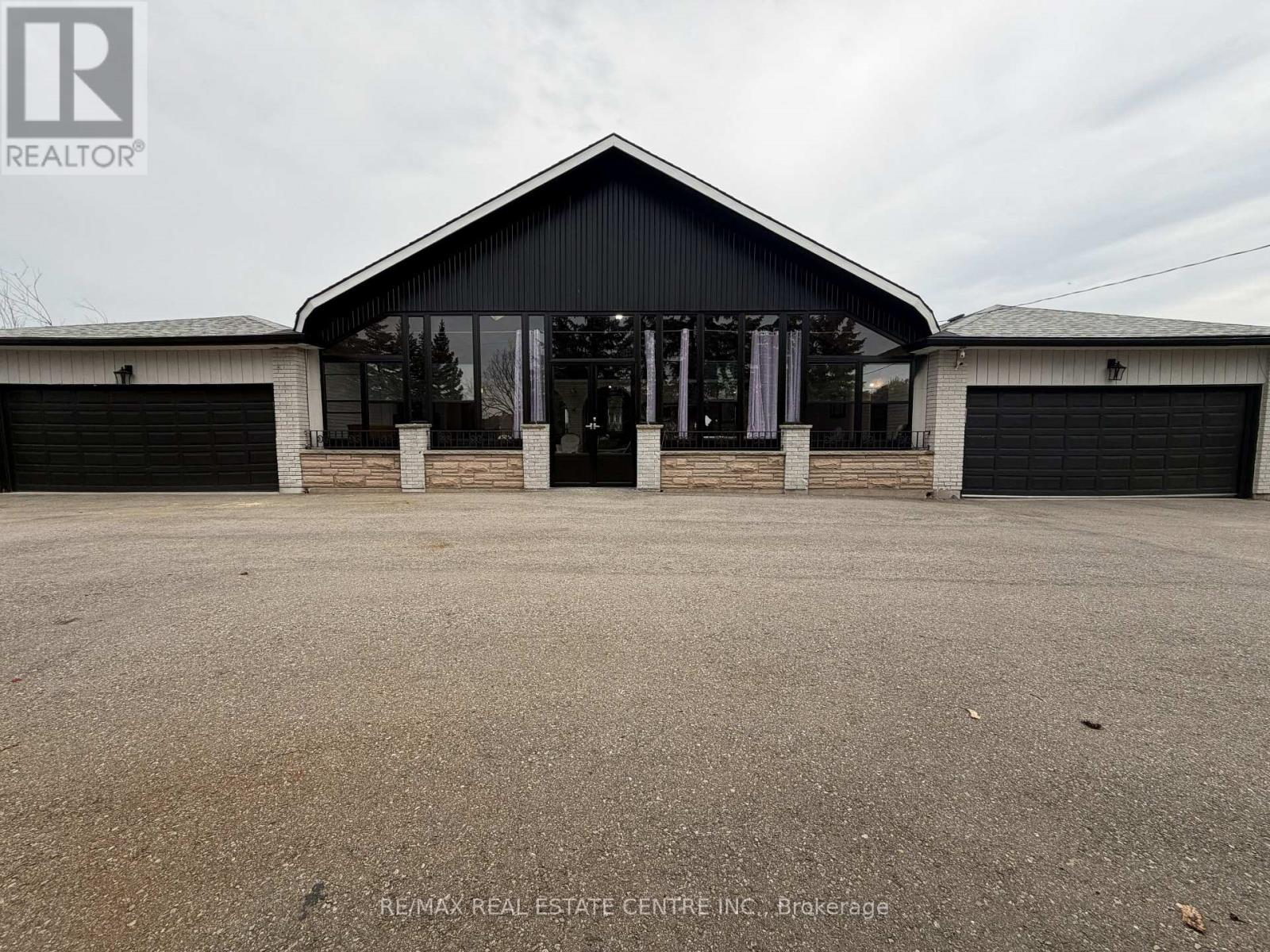 13199 Centreville Creek Road, Caledon, Ontario  L7C 3B8 - Photo 4 - W13789142