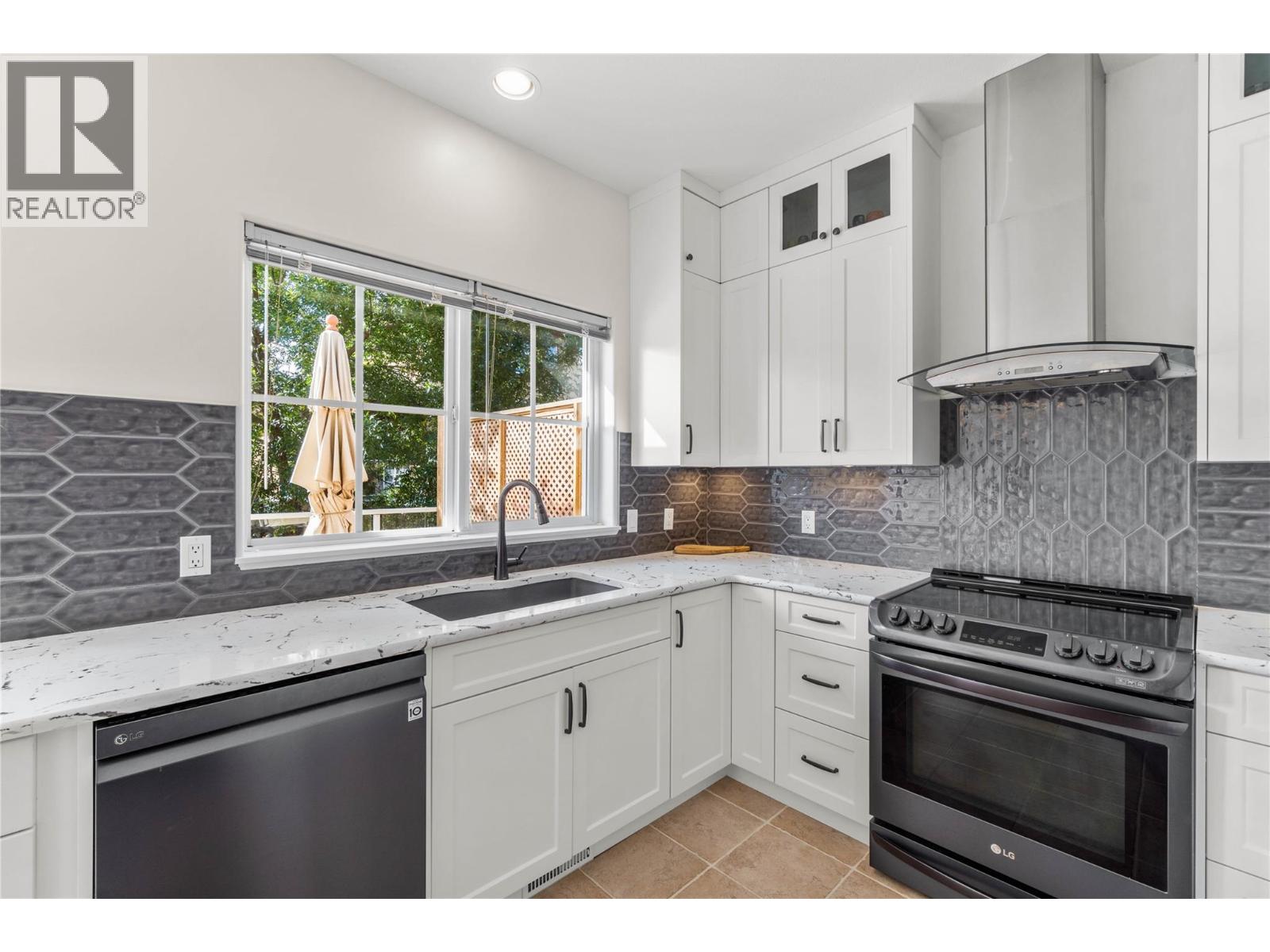 1055 Aberdeen Drive Unit# 24, Kamloops, British Columbia  V1S 2A7 - Photo 8 - 10399900