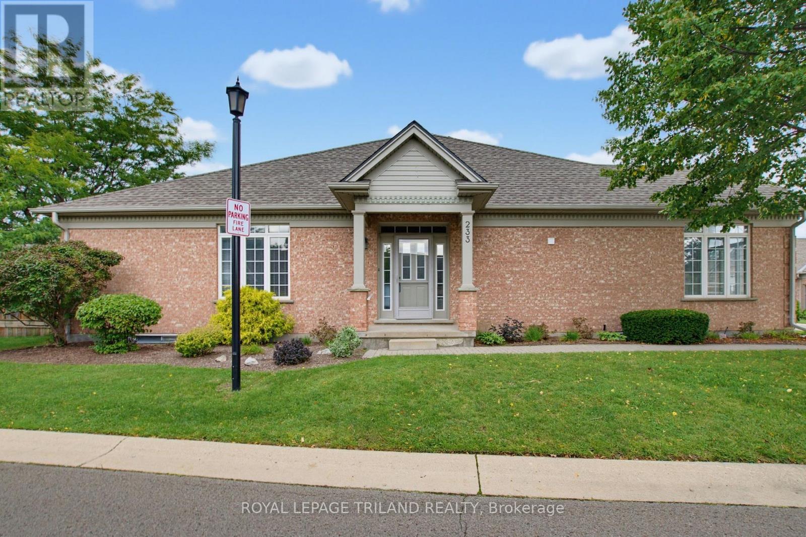 233 - 2025 Meadowgate Boulevard, London South, Ontario  N6K 1M9 - Photo 3 - X13793884