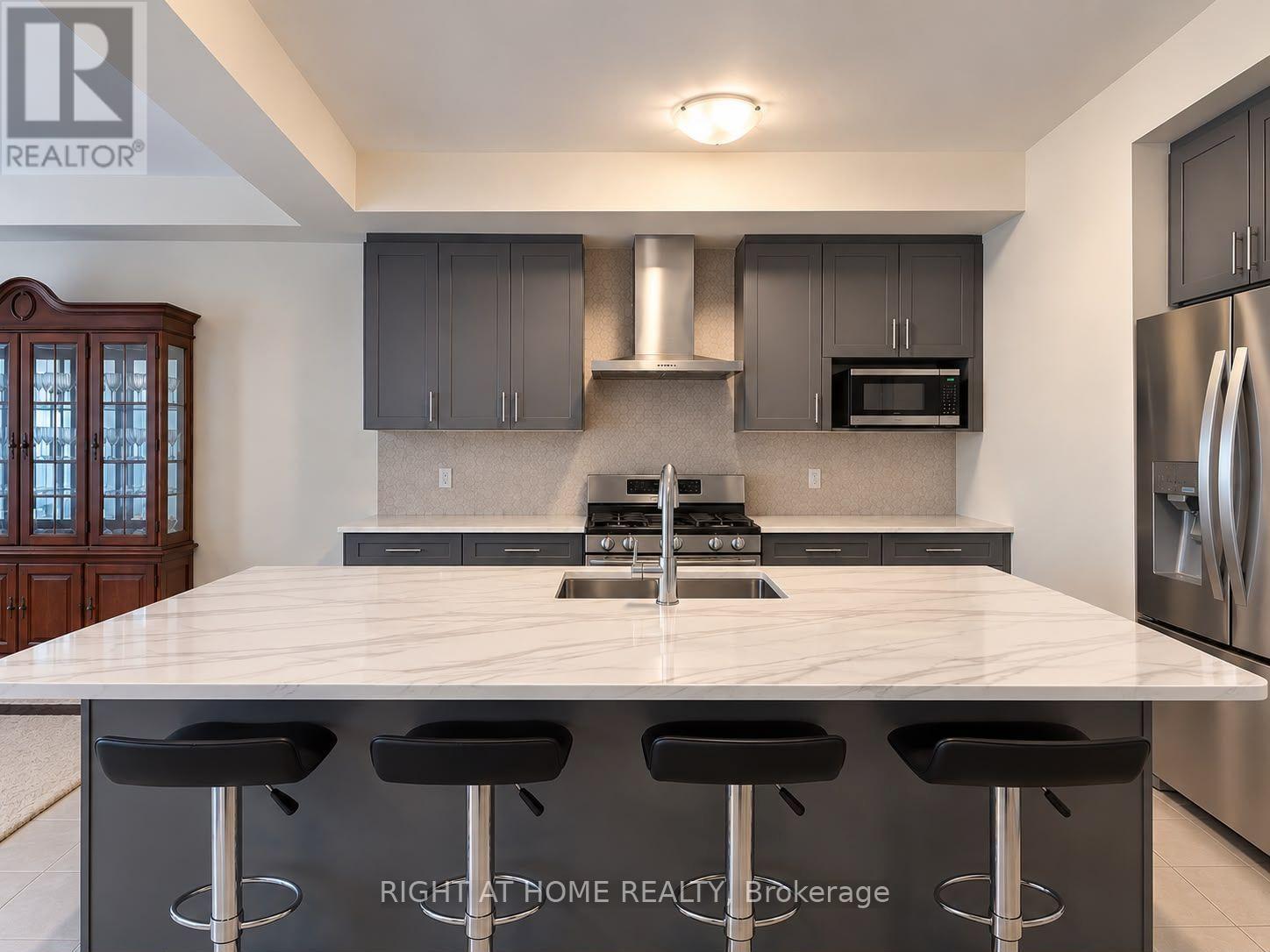 10 Morrison Crescent, Whitby, Ontario  L1P 0P4 - Photo 12 - E13793714