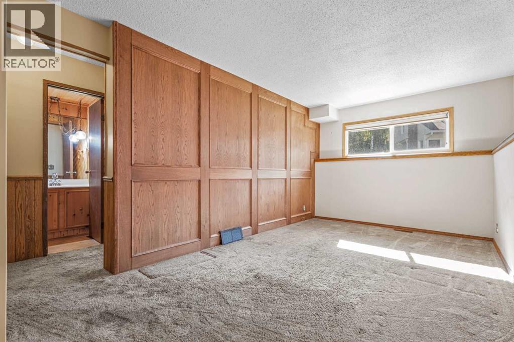 367 Woodridge Place SW photo 34