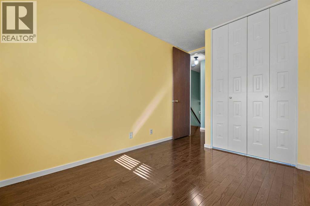 367 Woodridge Place SW photo 30