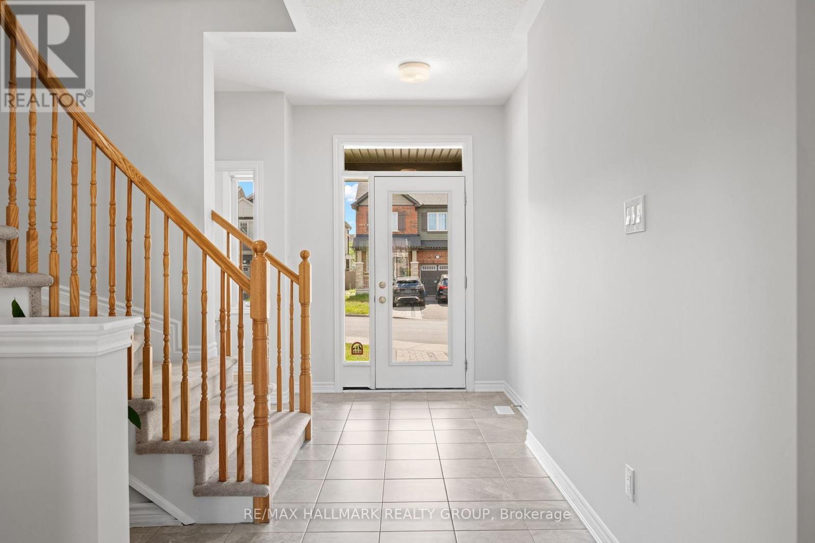 114 Sweetvalley Drive, Ottawa, Ontario  K4A 1A4 - Photo 3 - X13793720