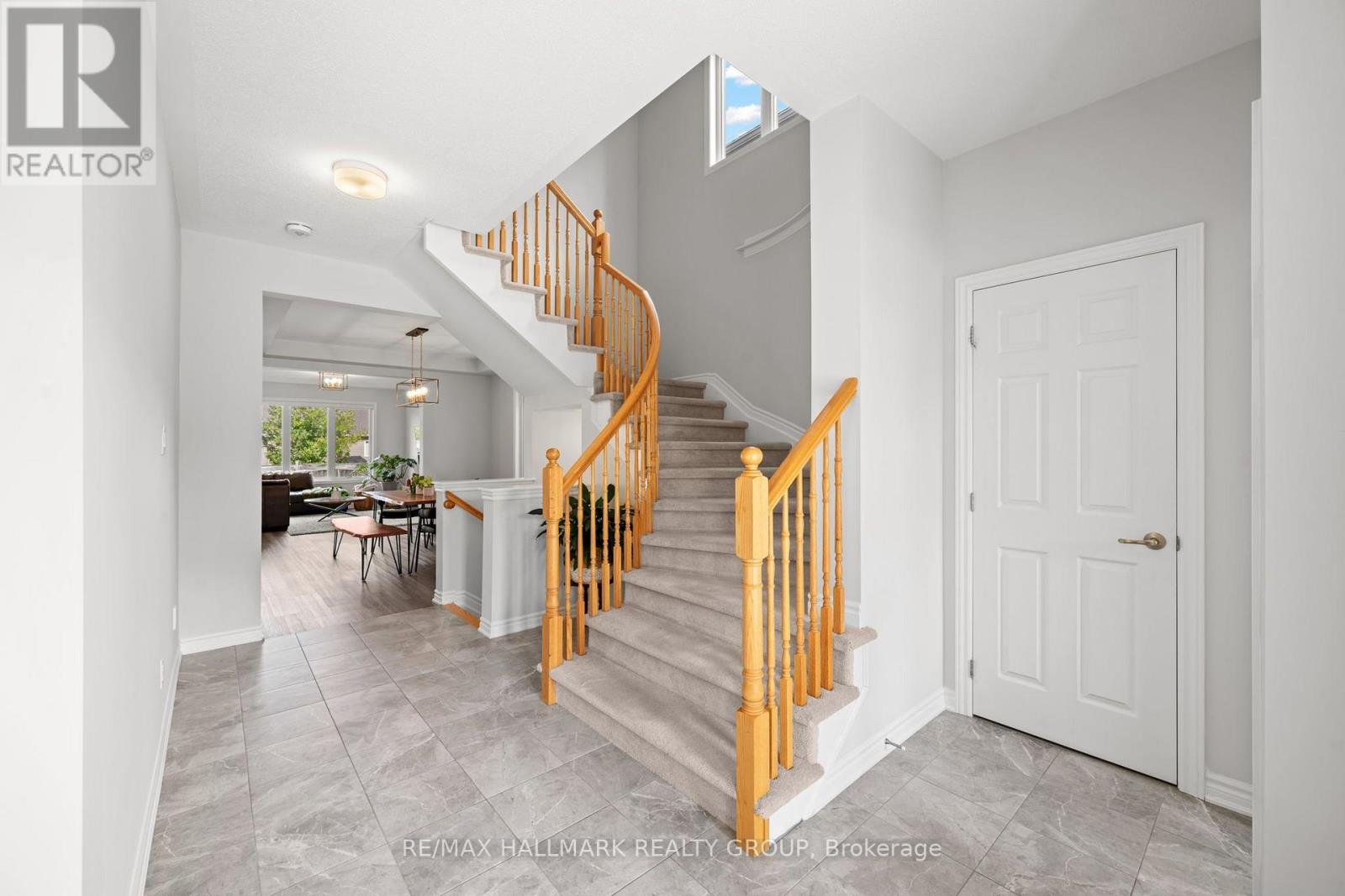 114 Sweetvalley Drive, Ottawa, Ontario  K4A 1A4 - Photo 4 - X13793720