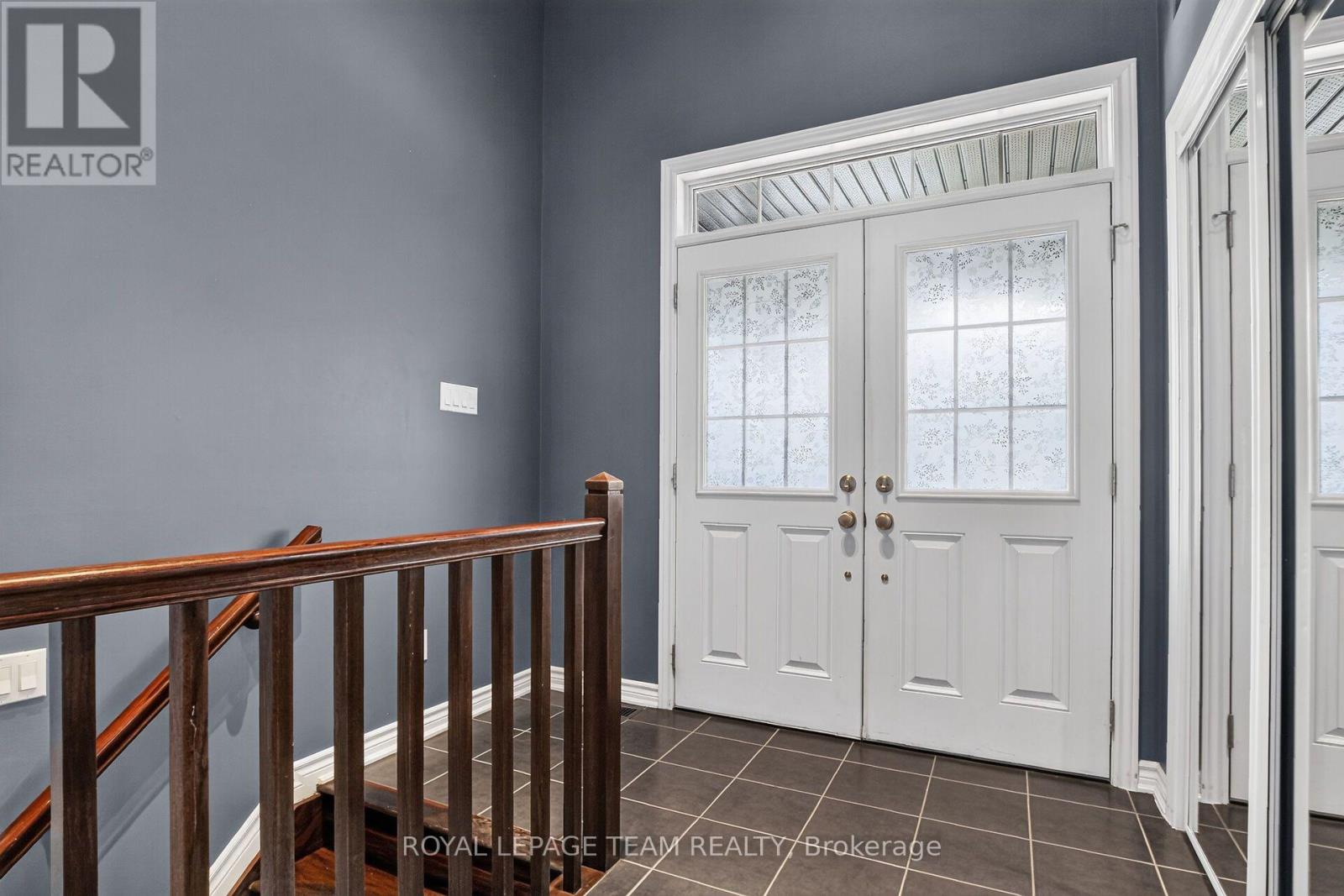 413 Brigatine Avenue, Ottawa, Ontario  K2S 0P7 - Photo 3 - X13793776