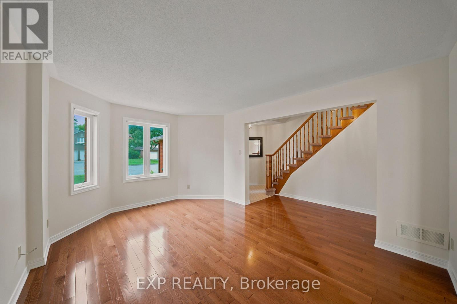 2165 Johnston Road, Ottawa, Ontario  K1G 5K2 - Photo 4 - X13793898