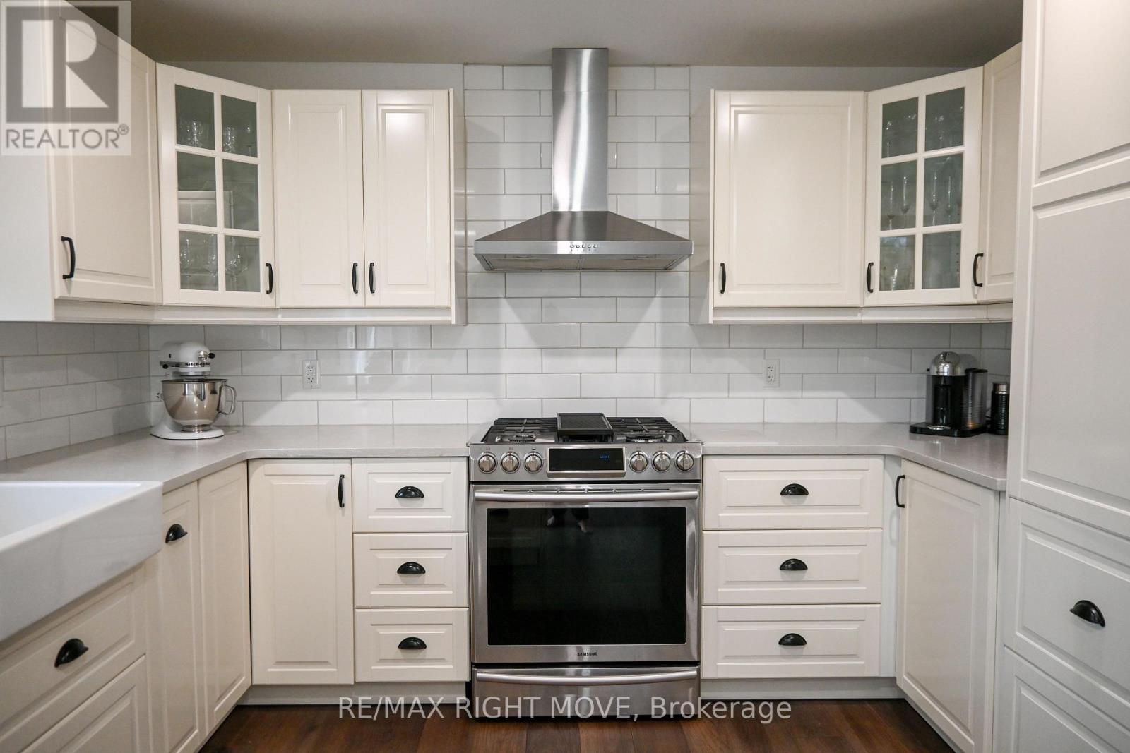 4287 Huronia Road, Severn, Ontario  L3V 0G6 - Photo 10 - S13611796
