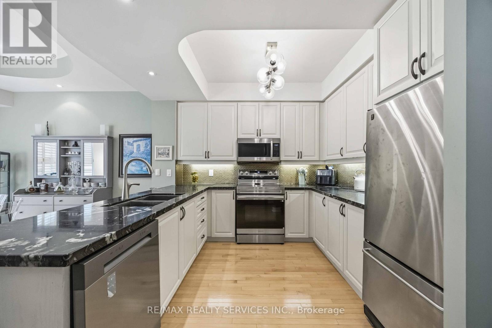 121 - 2111 Lake Shore Boulevard W, Toronto, Ontario  M8V 4B2 - Photo 13 - W13426596
