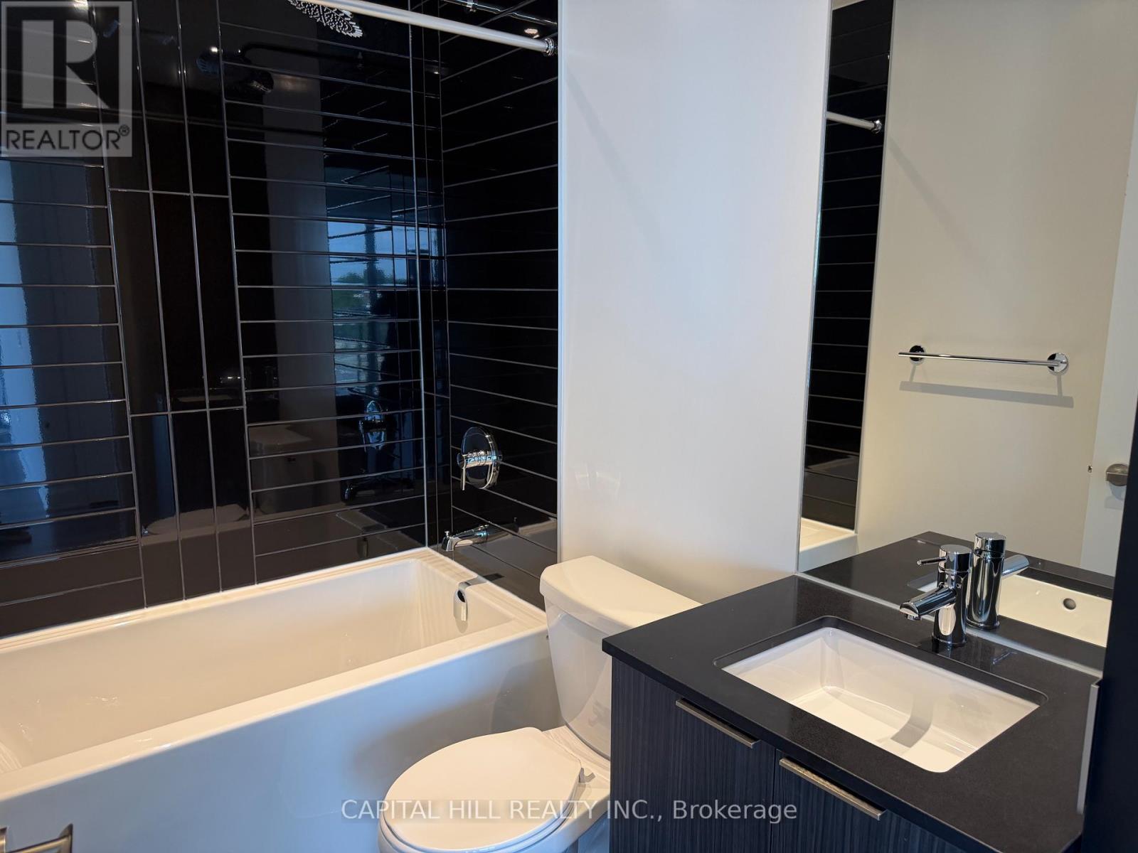 301 - 448 Burnhamthorpe Rd Road W, Mississauga, Ontario L5B 0R4 - Photo 14 - W13776582