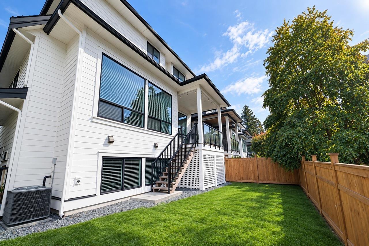 16752 17A AVENUE photo 12