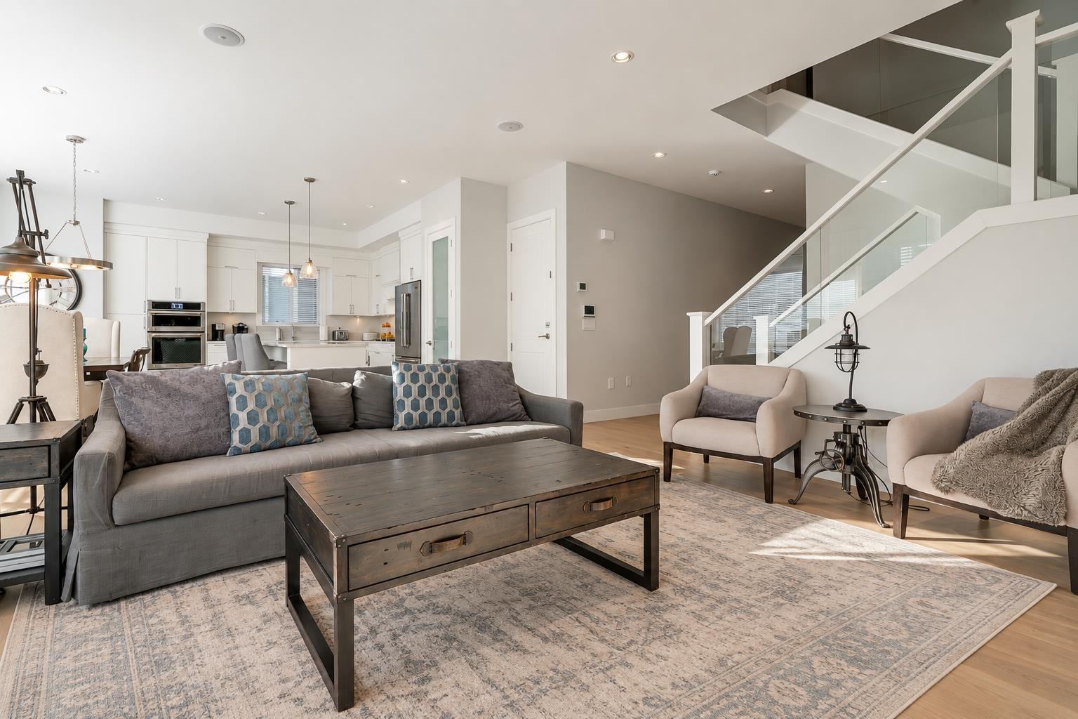 16752 17A AVENUE photo 6