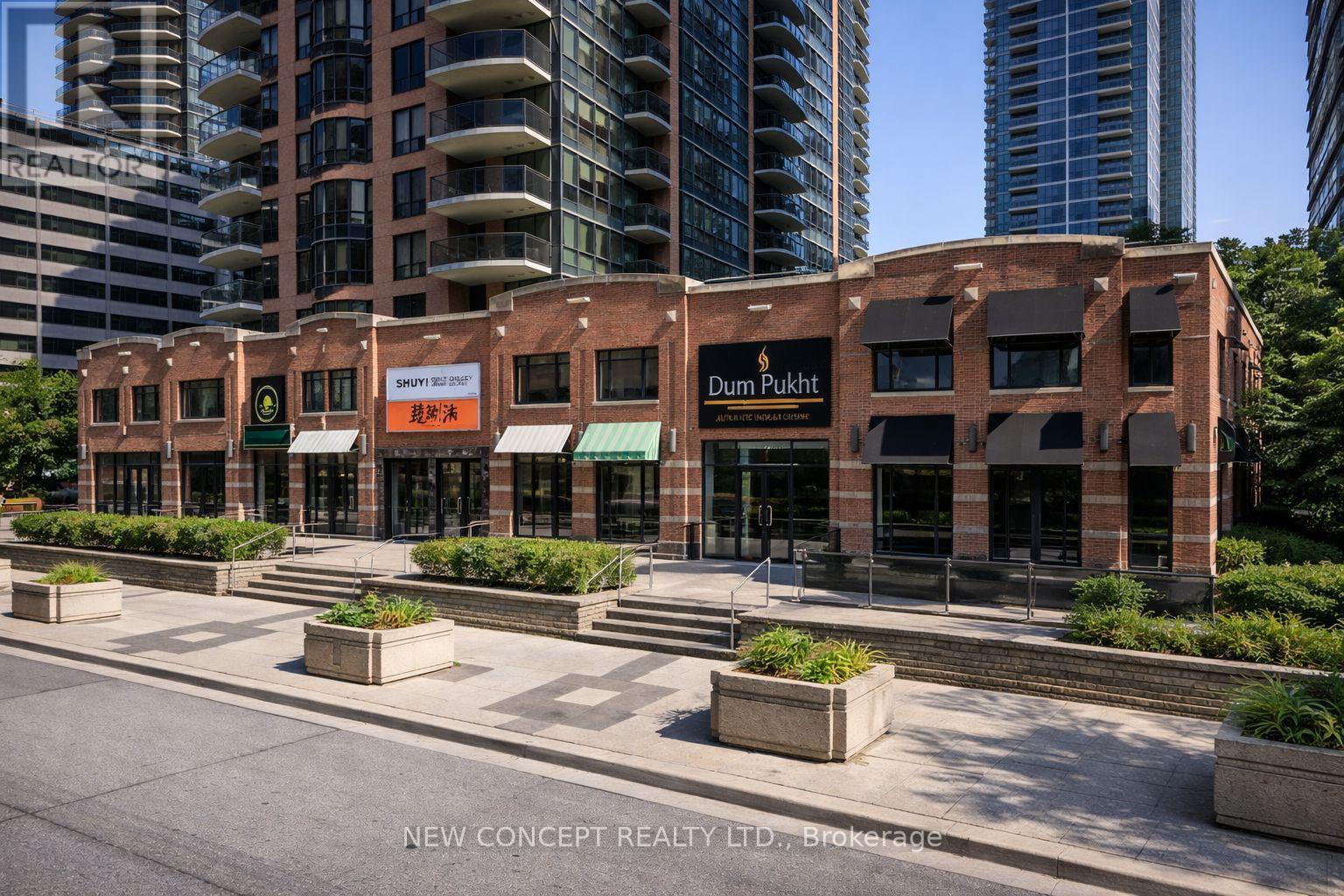 35 Sheppard Avenue E, Toronto, Ontario  M2N 2Z8 - Photo 2 - C13793704