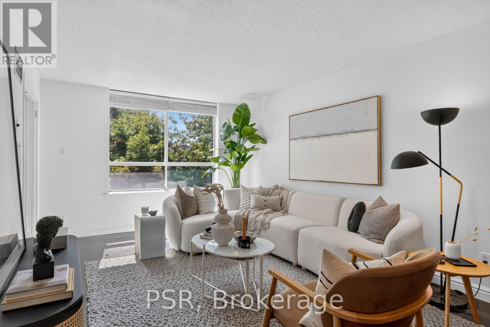 303 - 95 Prince Arthur Avenue, Toronto, Ontario  M5R 3P6 - Photo 4 - C13793706