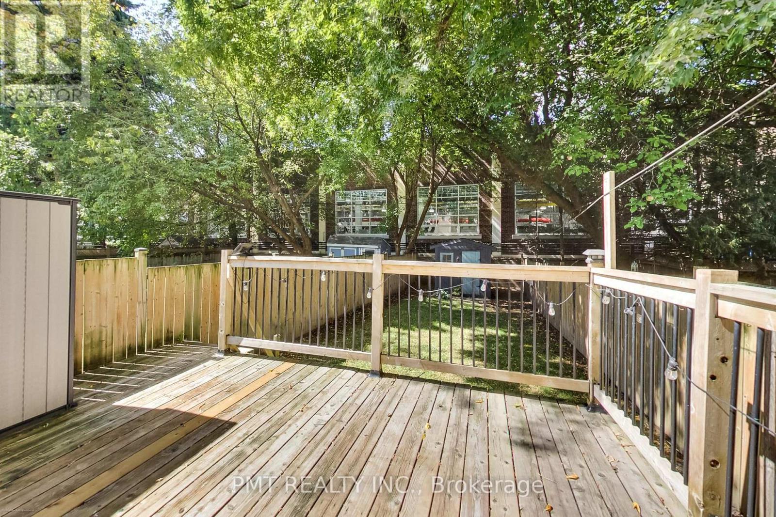 22 Connaught Avenue, Toronto, Ontario  M4L 2V9 - Photo 26 - E13793680