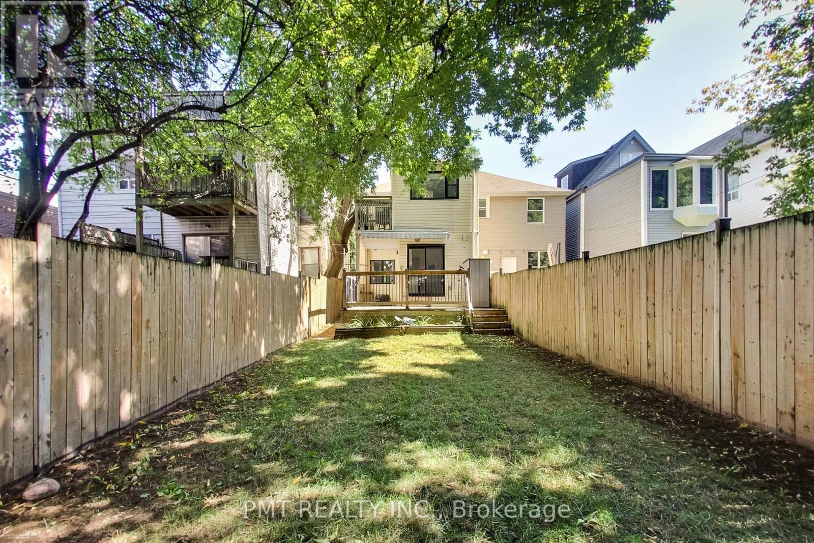 22 Connaught Avenue, Toronto, Ontario  M4L 2V9 - Photo 28 - E13793680